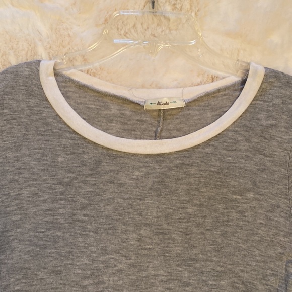 Atticute Short sleeve scoop neckline light gray w white trim soft Tee curved hem - Picture 3 of 11